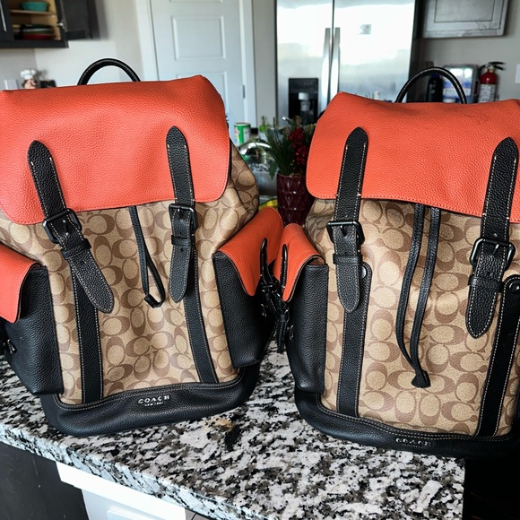 Hudson Signature Backpack/Travel bag 11 3/4(L)×16 1/2(H)x(6"W - Picture 1 of 3